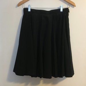 AMERICAN APPAREL Black Pleated Skirt